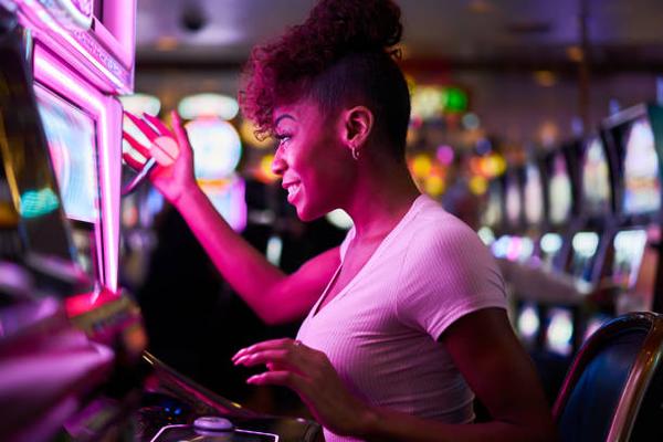 Live Gaming Experiences Available Through casino trực tuyến uy tín Platforms